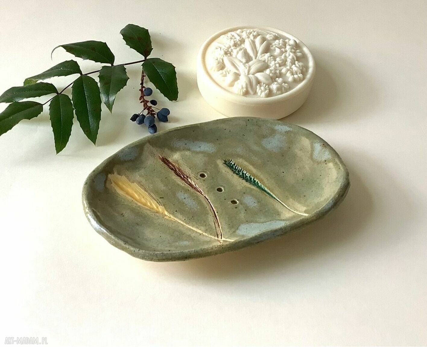 Mydelniczka ceramiczna „Trawy” - malachitowy połysk i odpływ wody