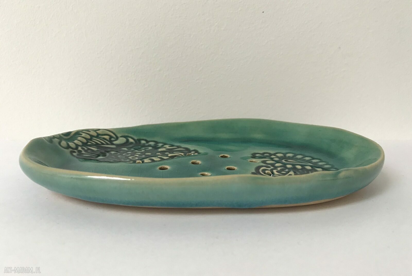 Ręcznie formowana mydelniczka ceramiczna z indyjskimi wzorami