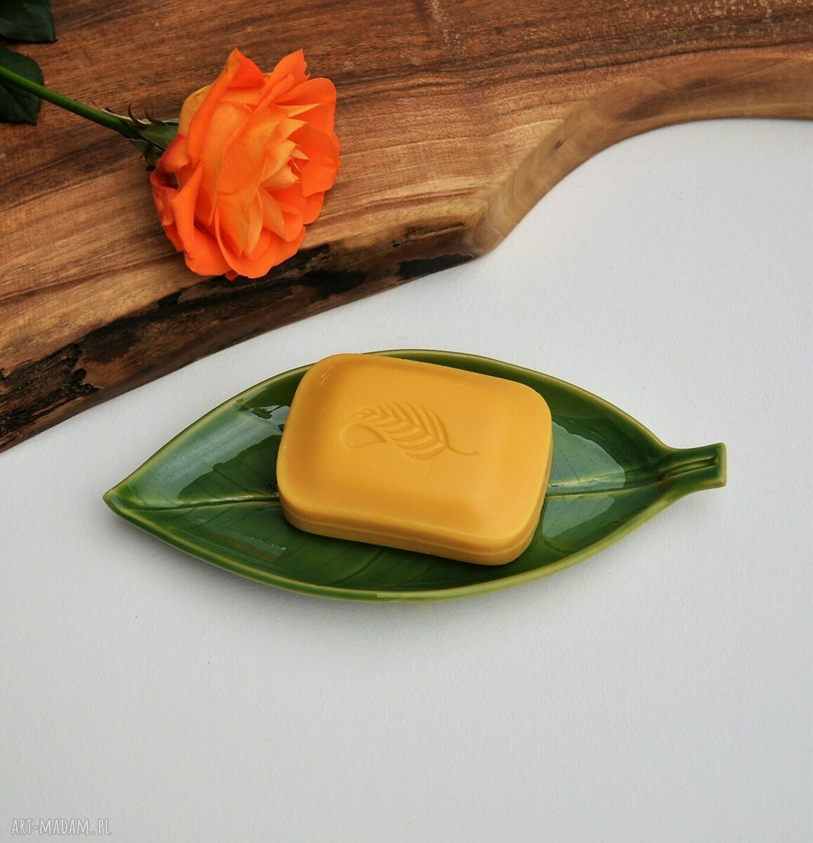 Mydelniczka ceramiczna Liść - na mydło w kostce