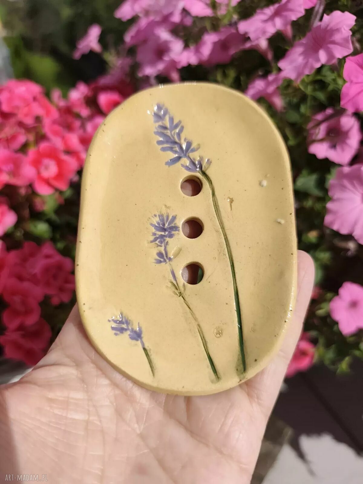 Naturalna ceramiczna mydelniczka z lawendą