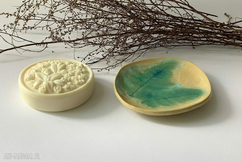 Mydelniczka ręcznie robiona "Paprotki" - ceramiczna ozdoba do łazienki z odpływem