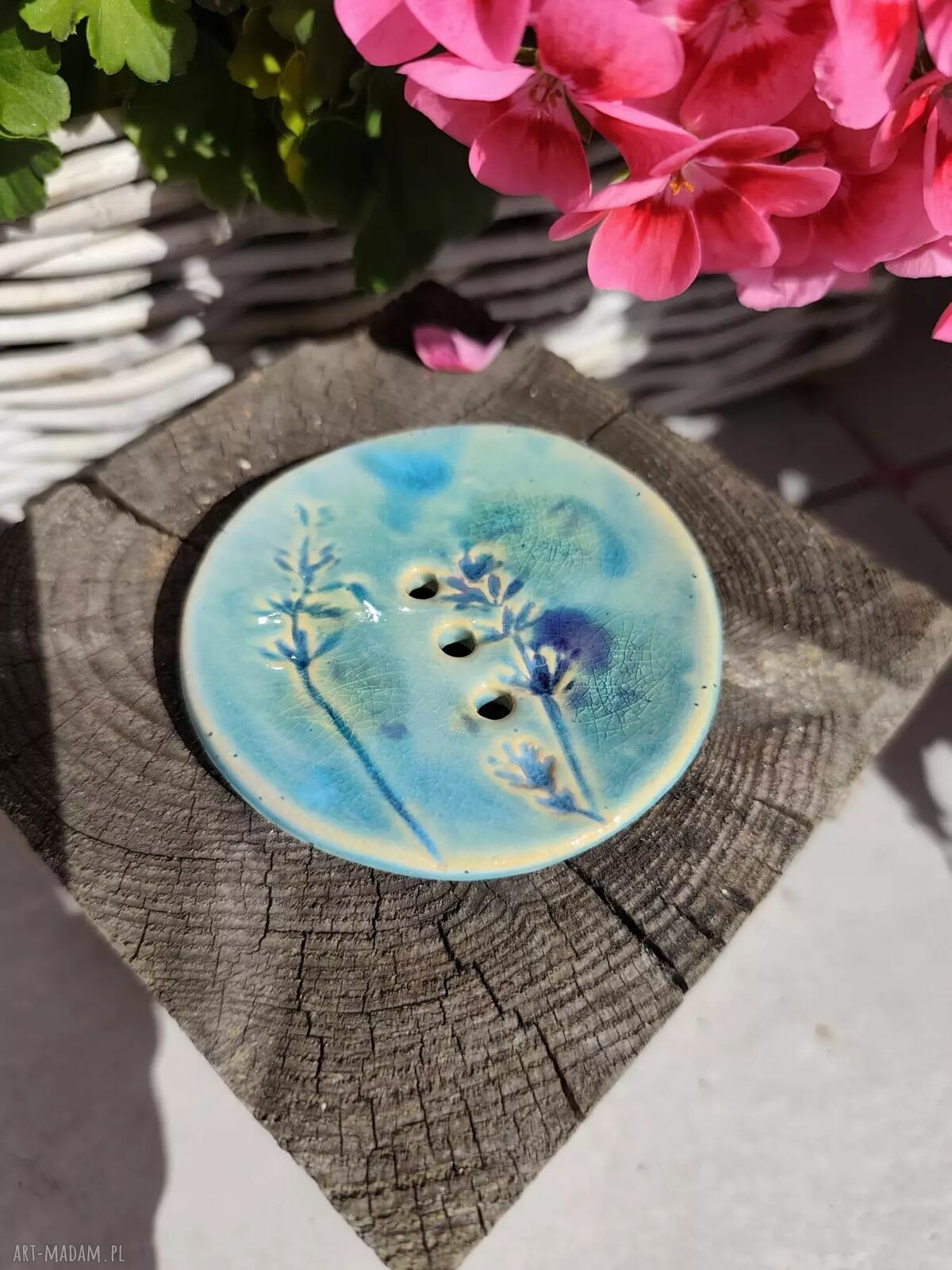 Turkusowa mydelniczka ceramiczna z lawendą - rękodzieło