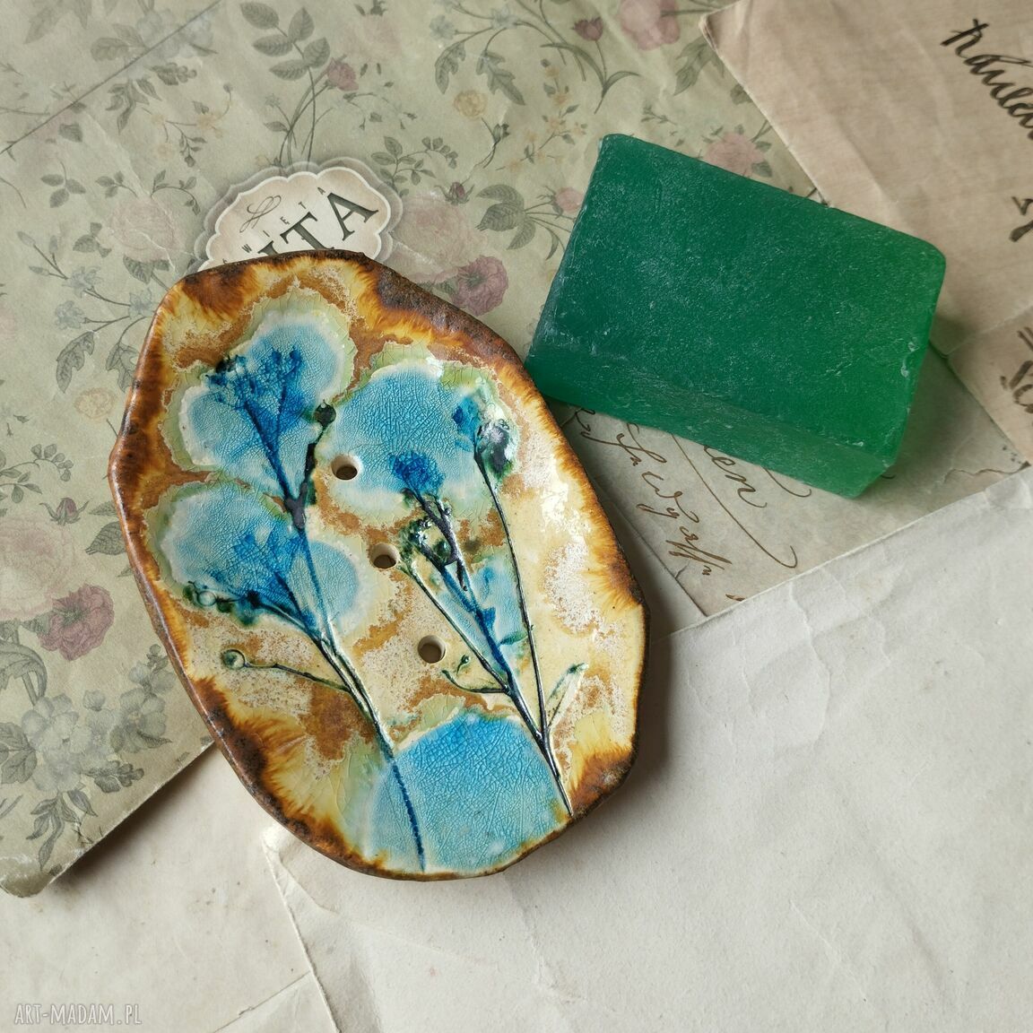 Mydelniczka ceramiczna z organicznym wzorem