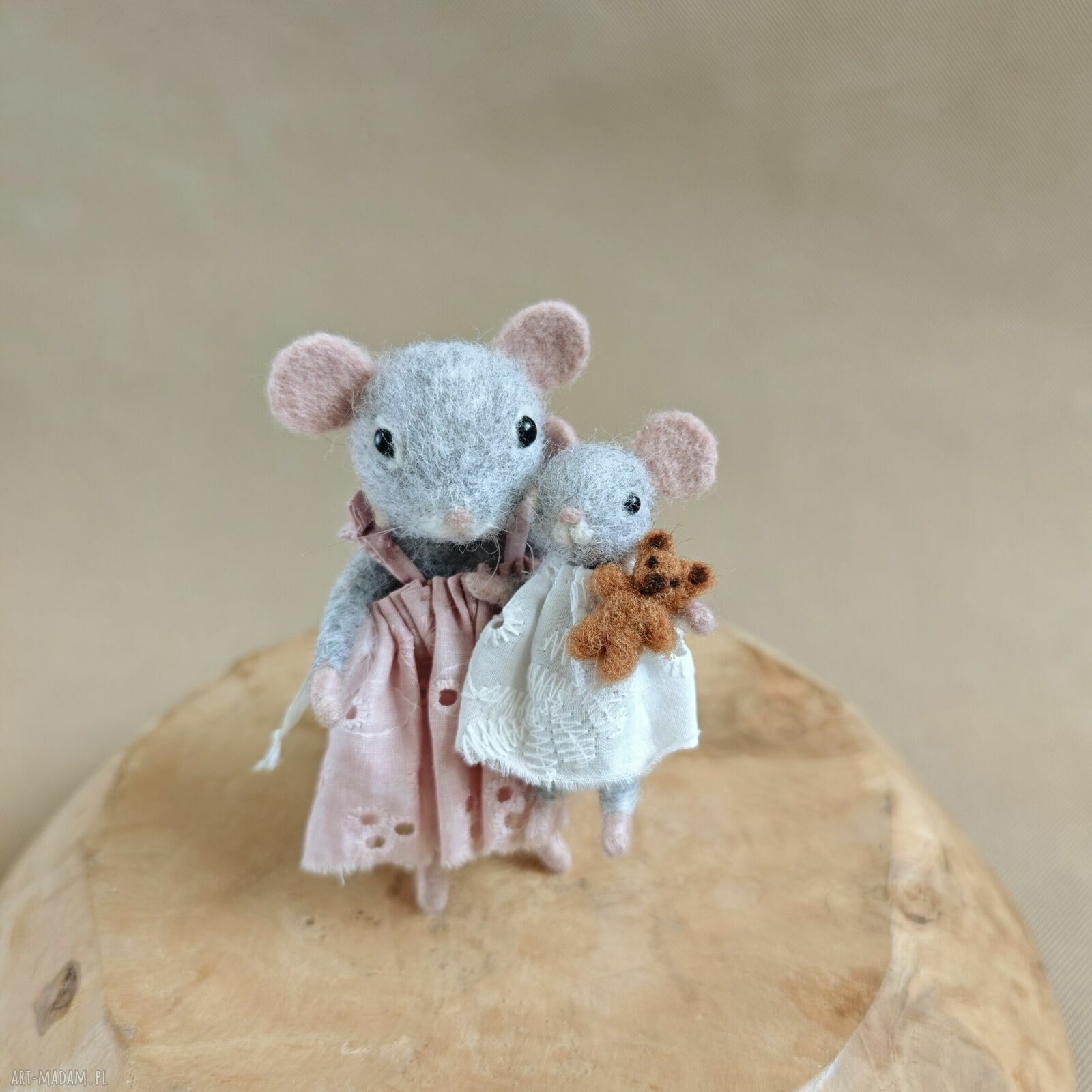 Myszka Mama - filcowana figurka kolekcjonerska Esart