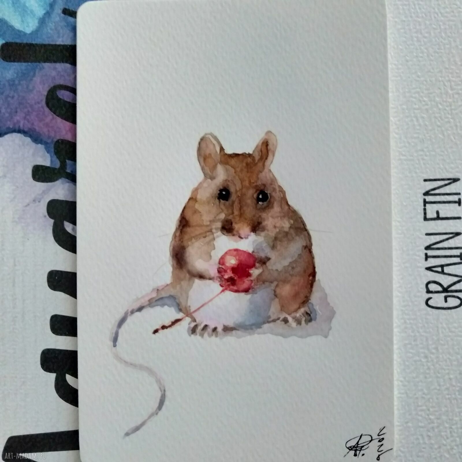 Myszka z wisienką - bajkowa ilustracja akwarela 10x15 cm