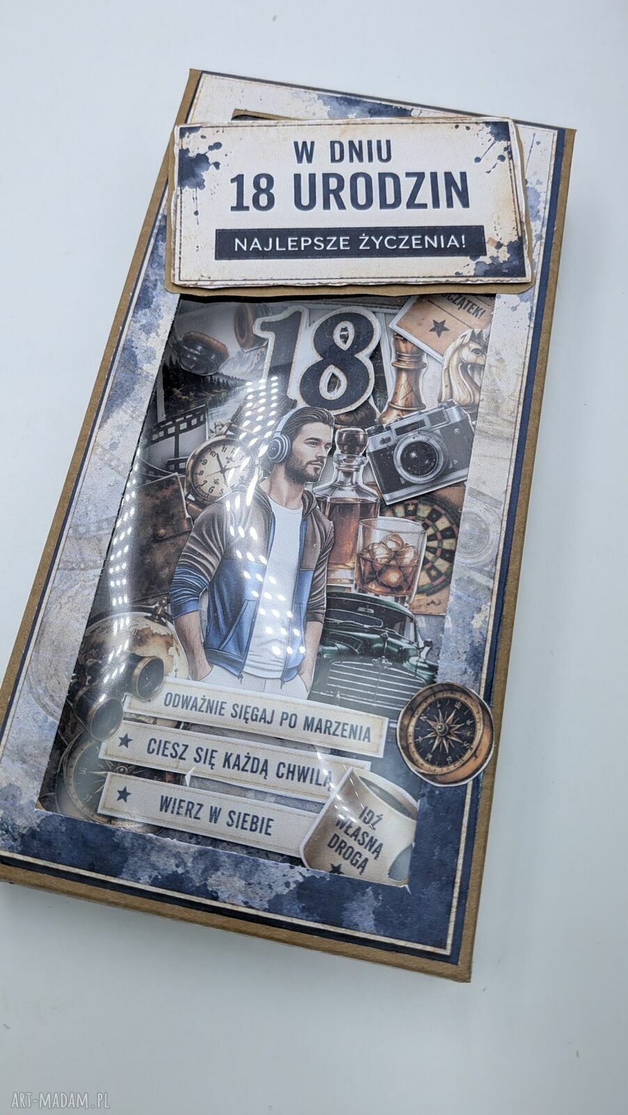 Kartka na 18 urodziny w pudełku z okienkiem - DL handmade