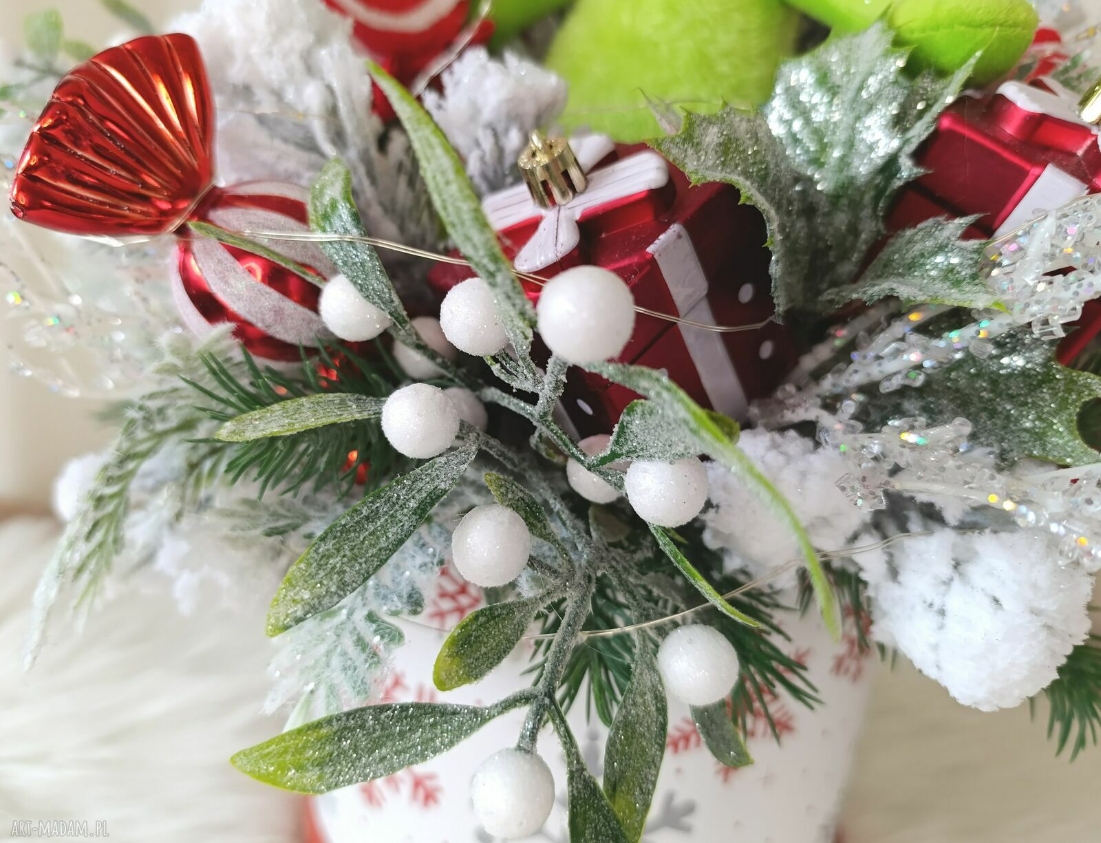 Duży stroik świąteczny LED z Grinchem w okrągłym flower boxie