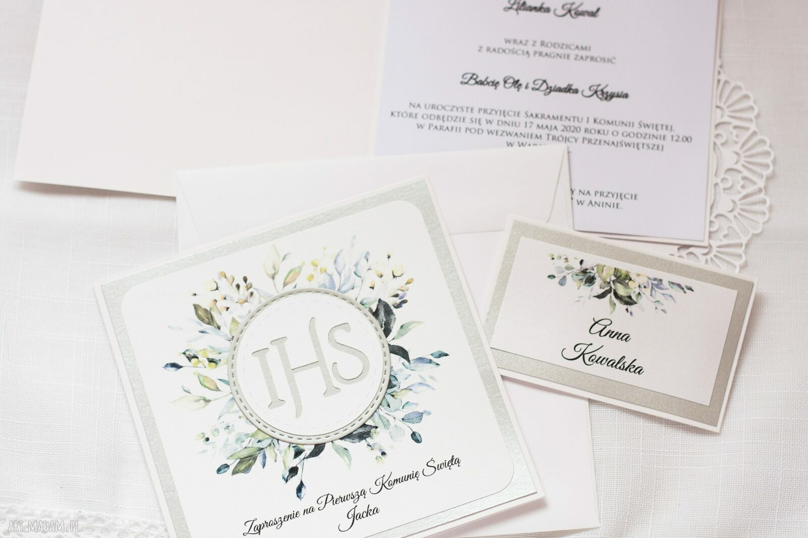 Zaproszenie na Pierwszą Komunię Świętą - eleganckie i personalizowane
