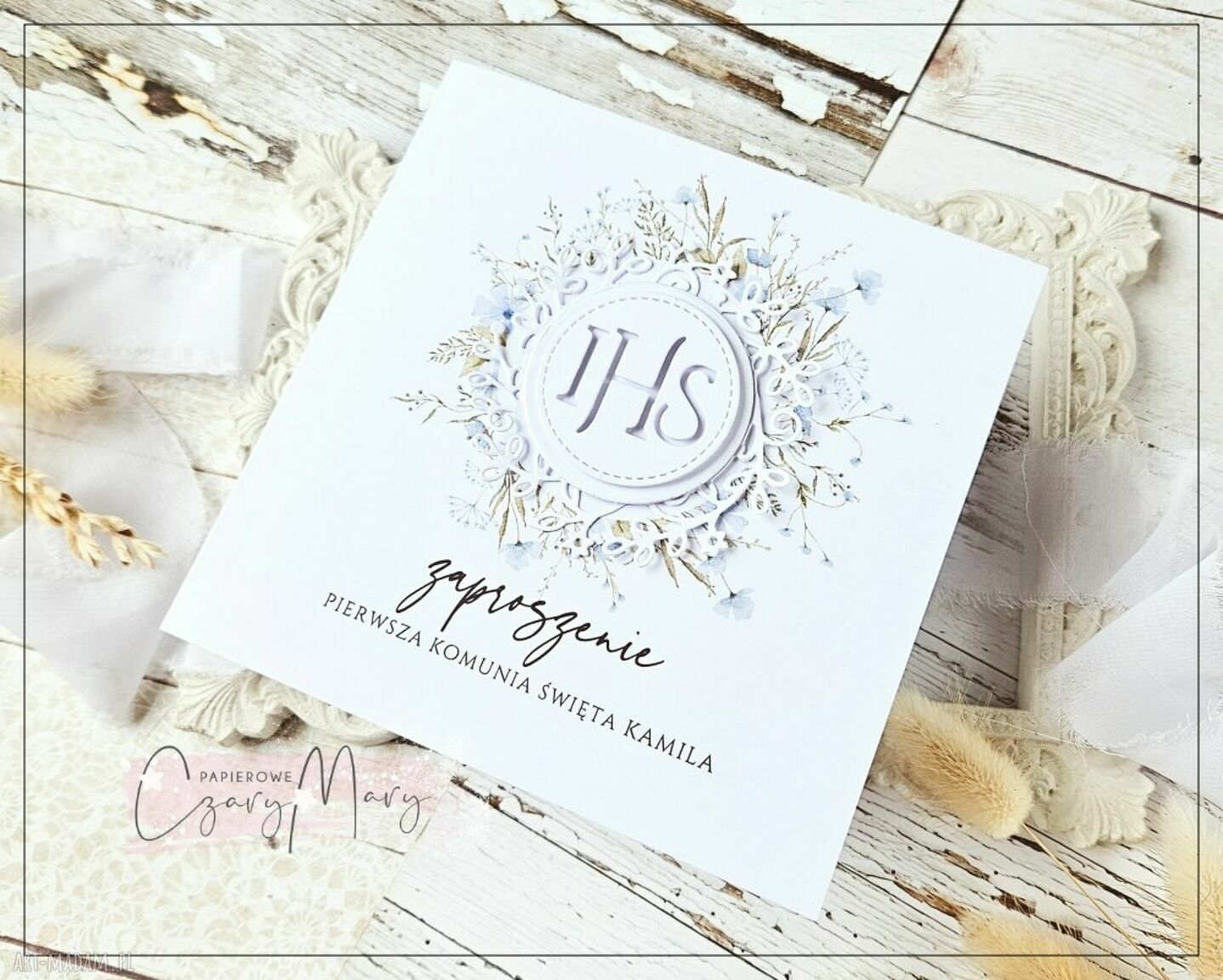 Zaproszenie na Komunię wzór 99 - elegancka personalizacja dla chłopca (13x13 cm)