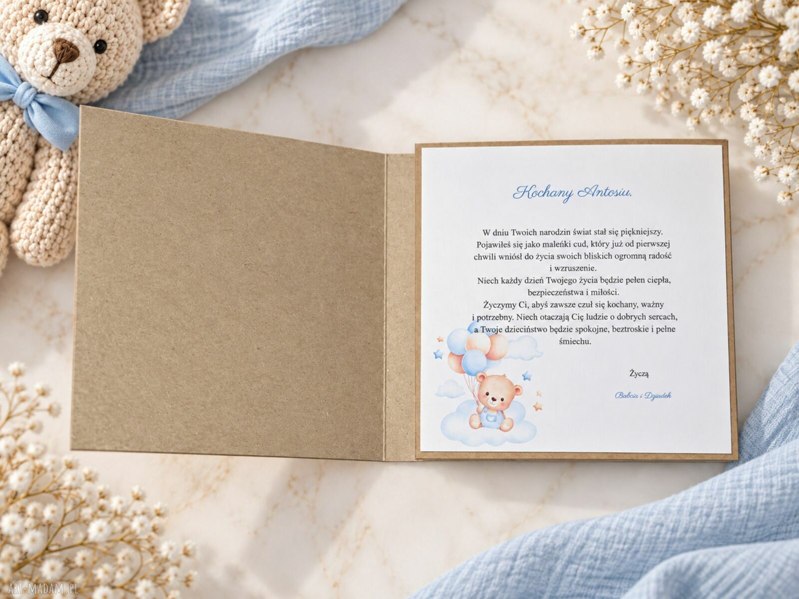 Personalizowany album na narodziny dziecka zamiast koperty