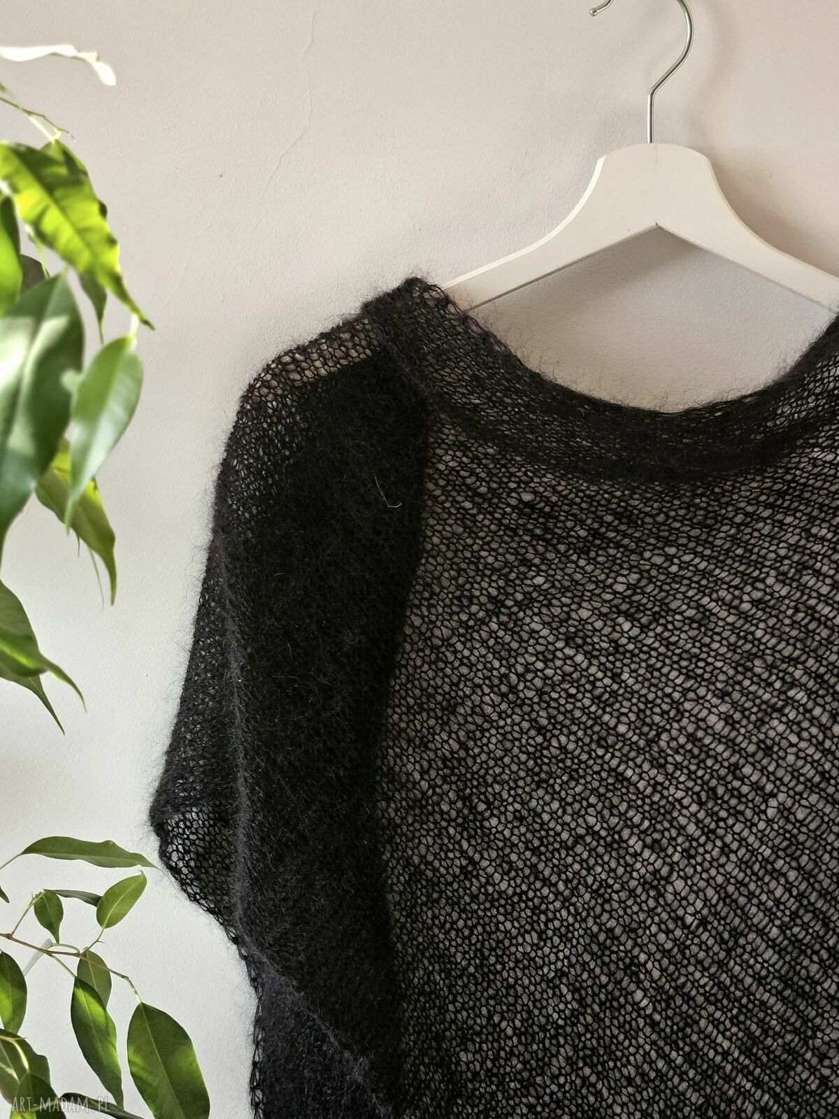 Chusta Mgła na prezent szal z mohair luxe robiony na drutach na Dzień Matki