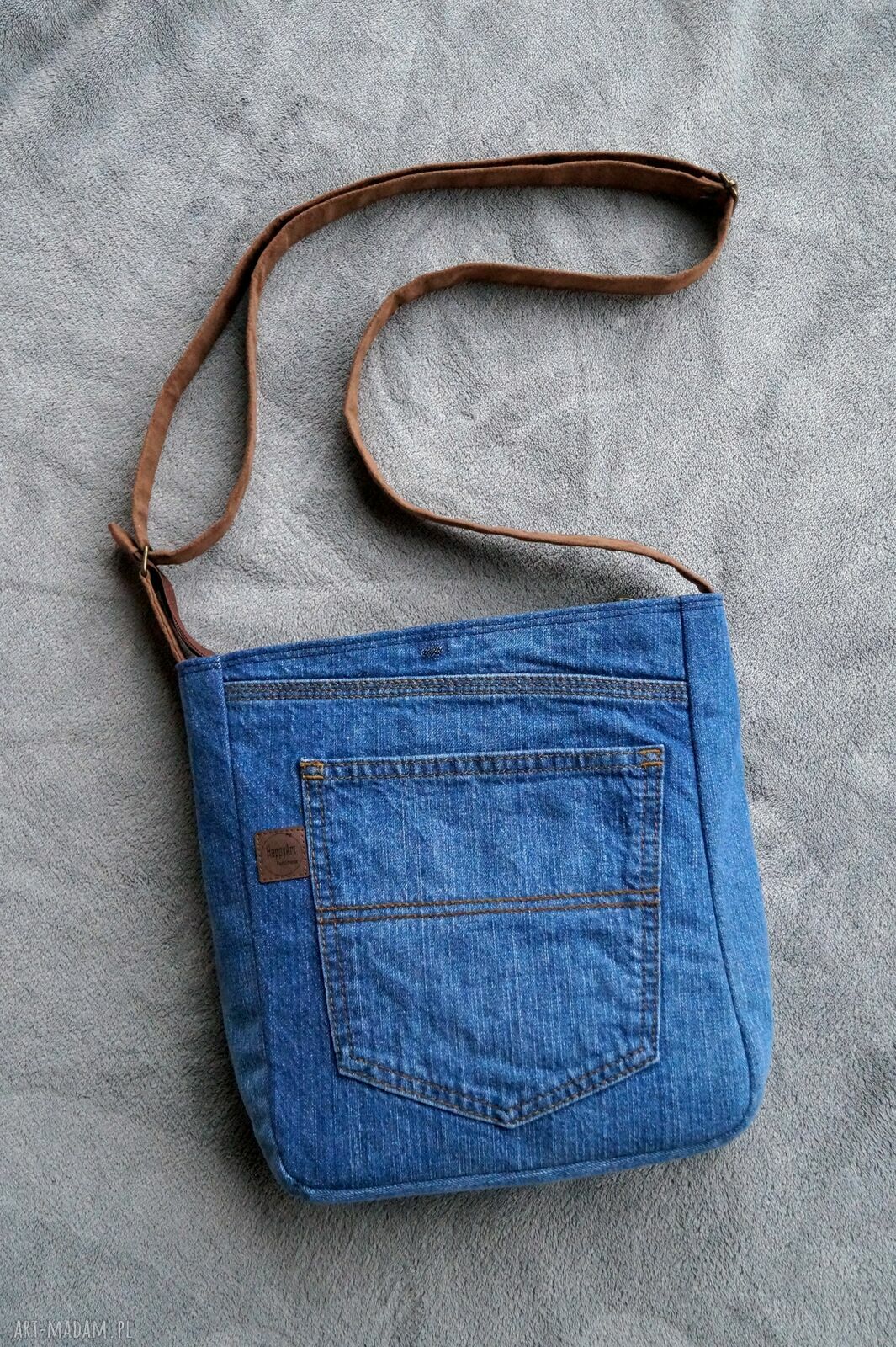Upcyklingowa jeansowa mini torebka damska na ramię - zero waste