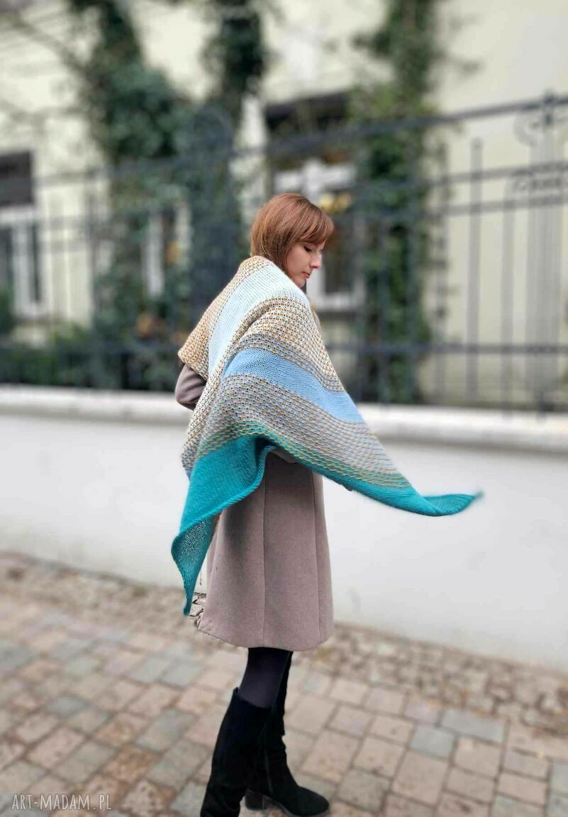 szaliki: wełniana chusta Hand Made