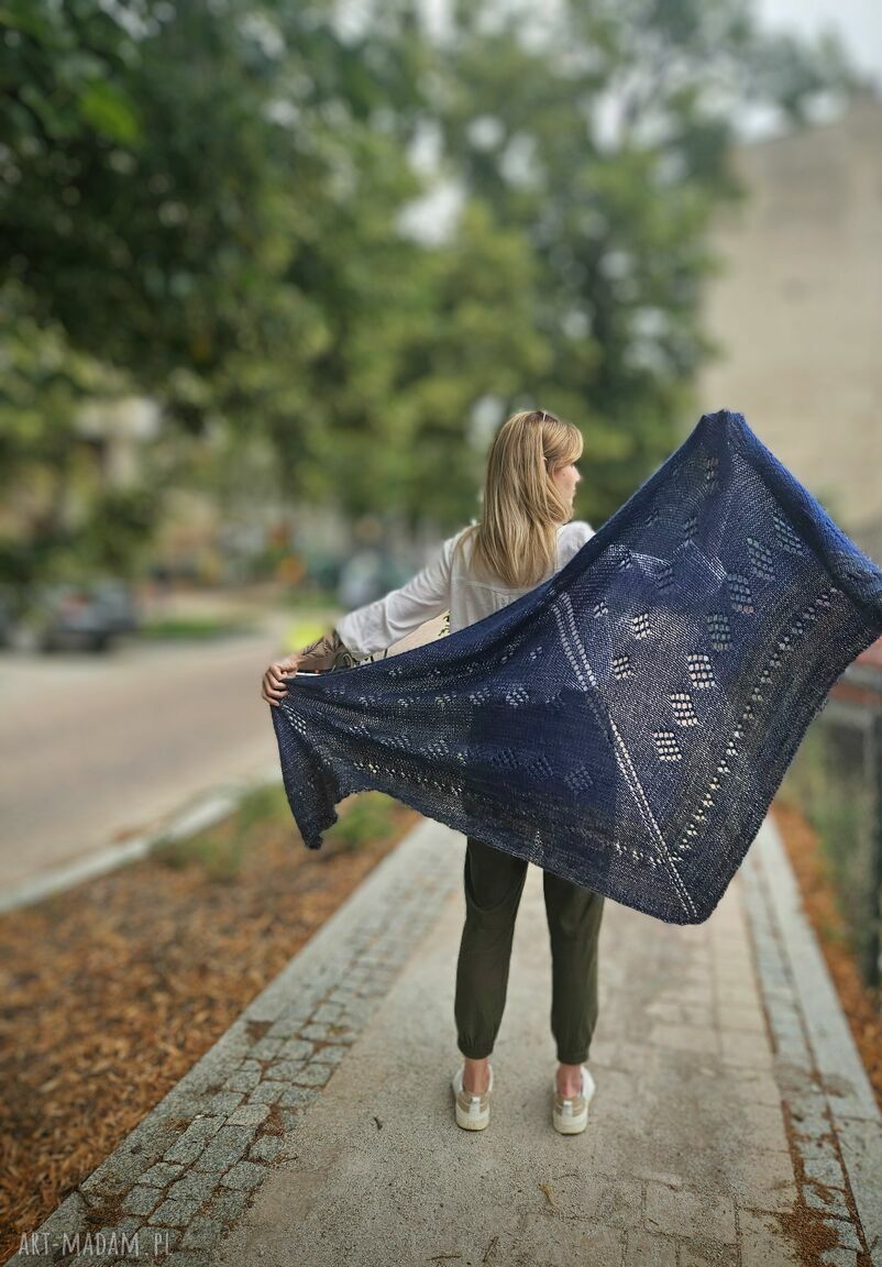 dodatki: Chusta jedwabista ręcznie zrobione