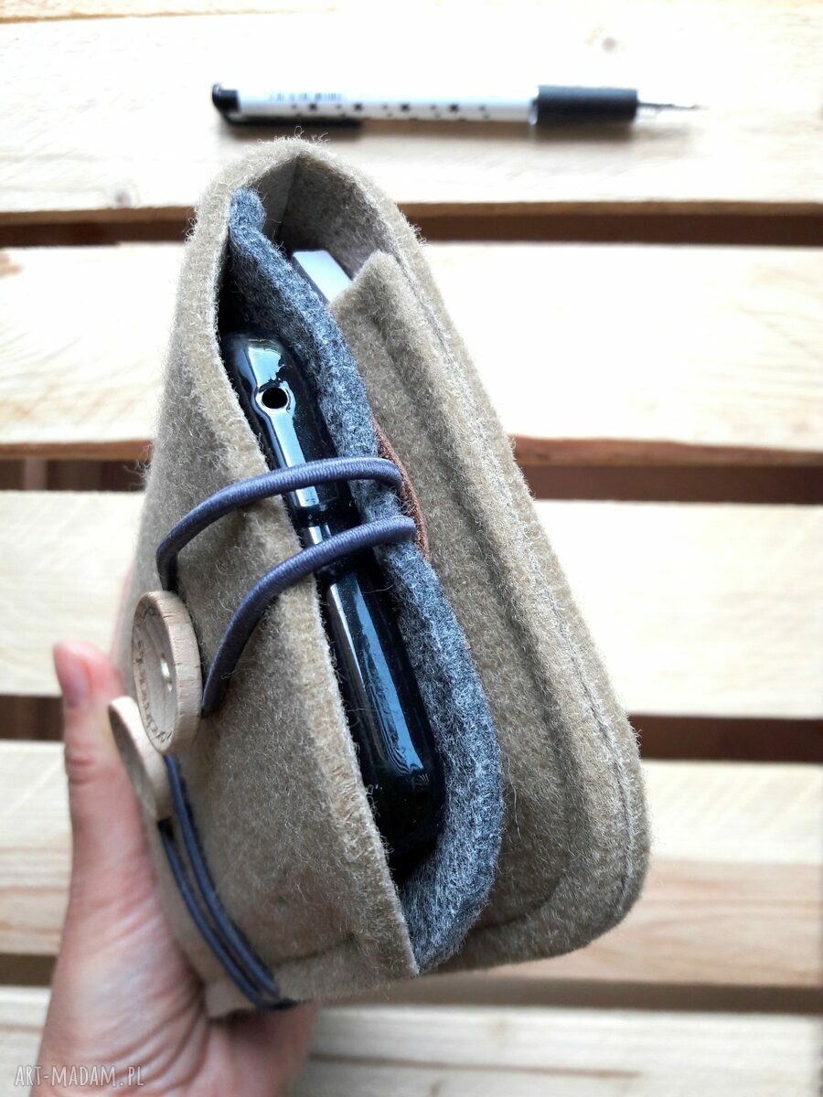 Etui na telefon w formie mini organizera - filc 4 mm