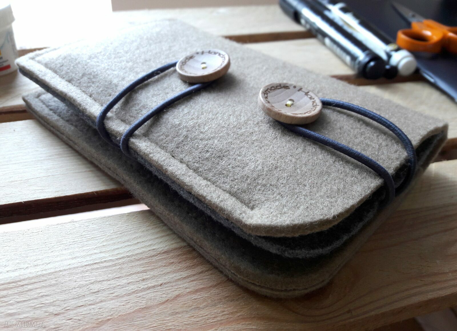 Etui na telefon w formie mini organizera - filc 4 mm