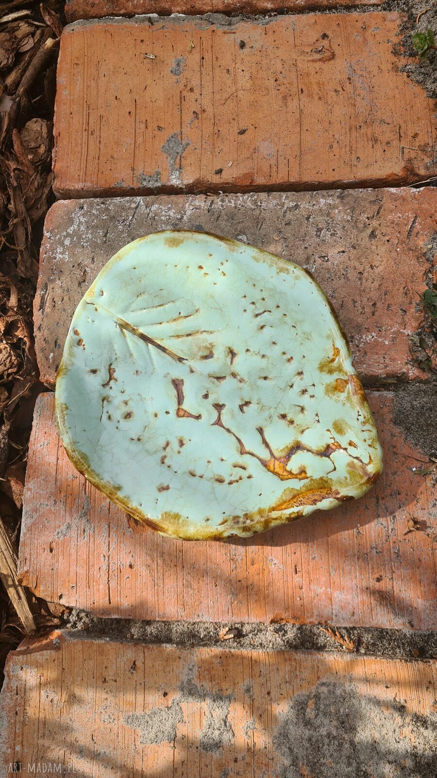 Talerz - miska ceramiczna z motywem listka w turkusie