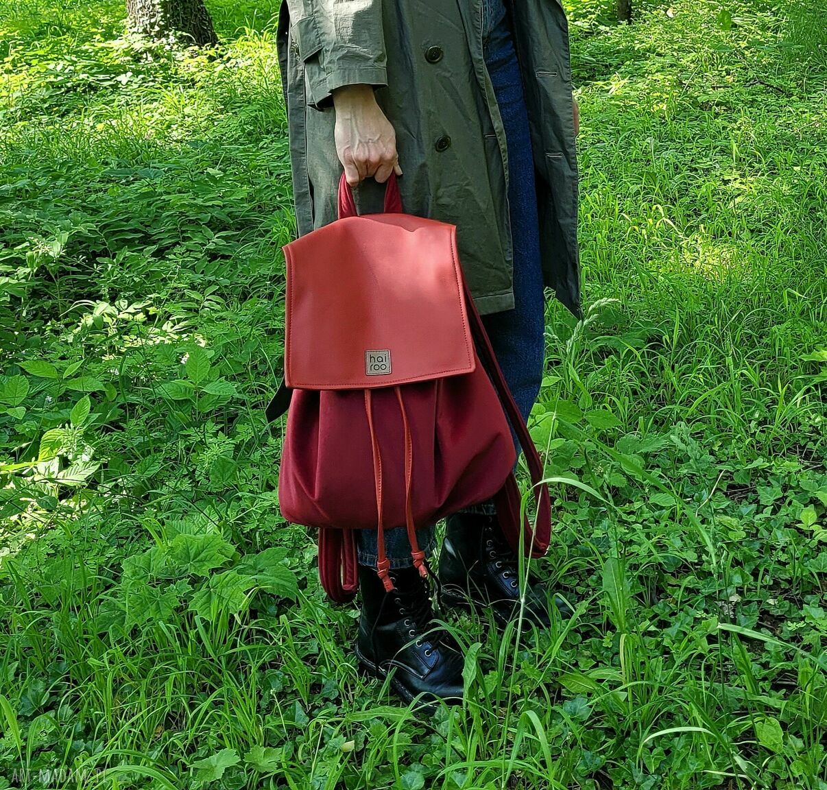 Plecak „Nakama” czerwony - aksamit z ekoskórą, wodoodporny (handmade)