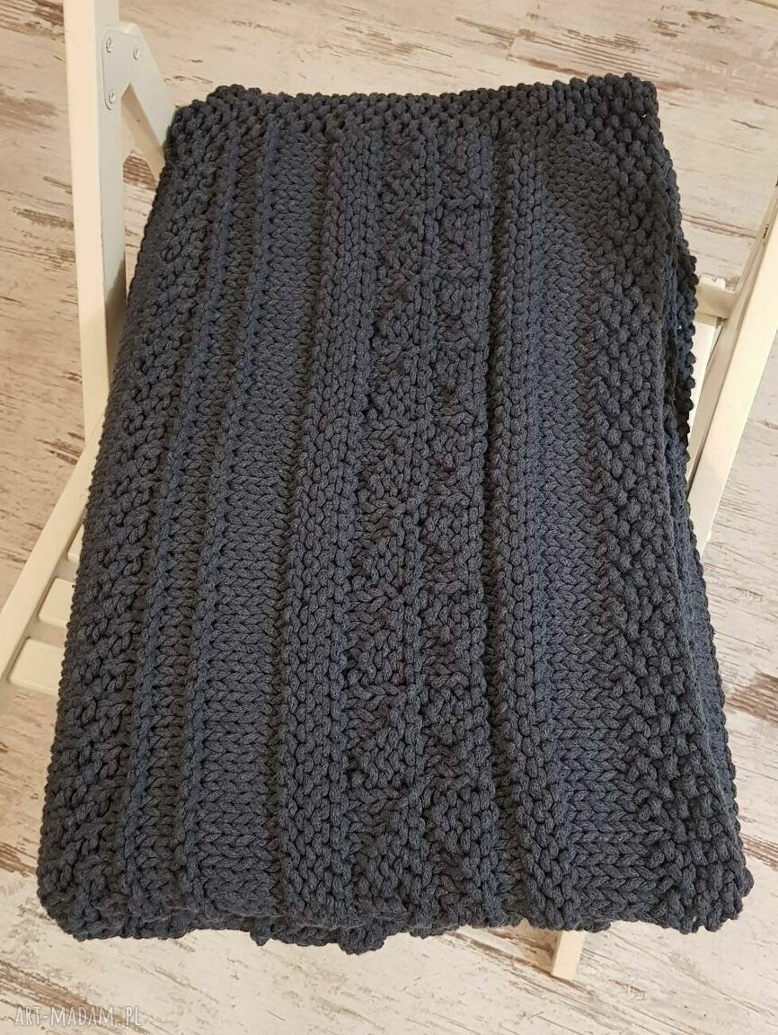 Narzuta 100x150 cm - ręcznie dziergana kapa z bawełny w kolorze jeans
