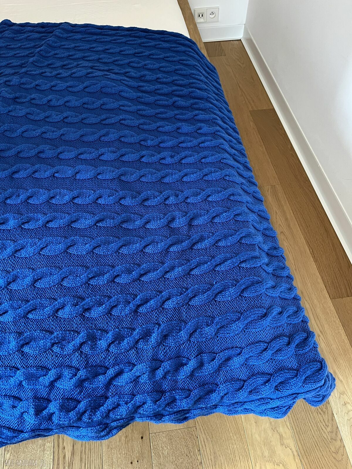 Niebieska narzuta handmade 140x220 cm