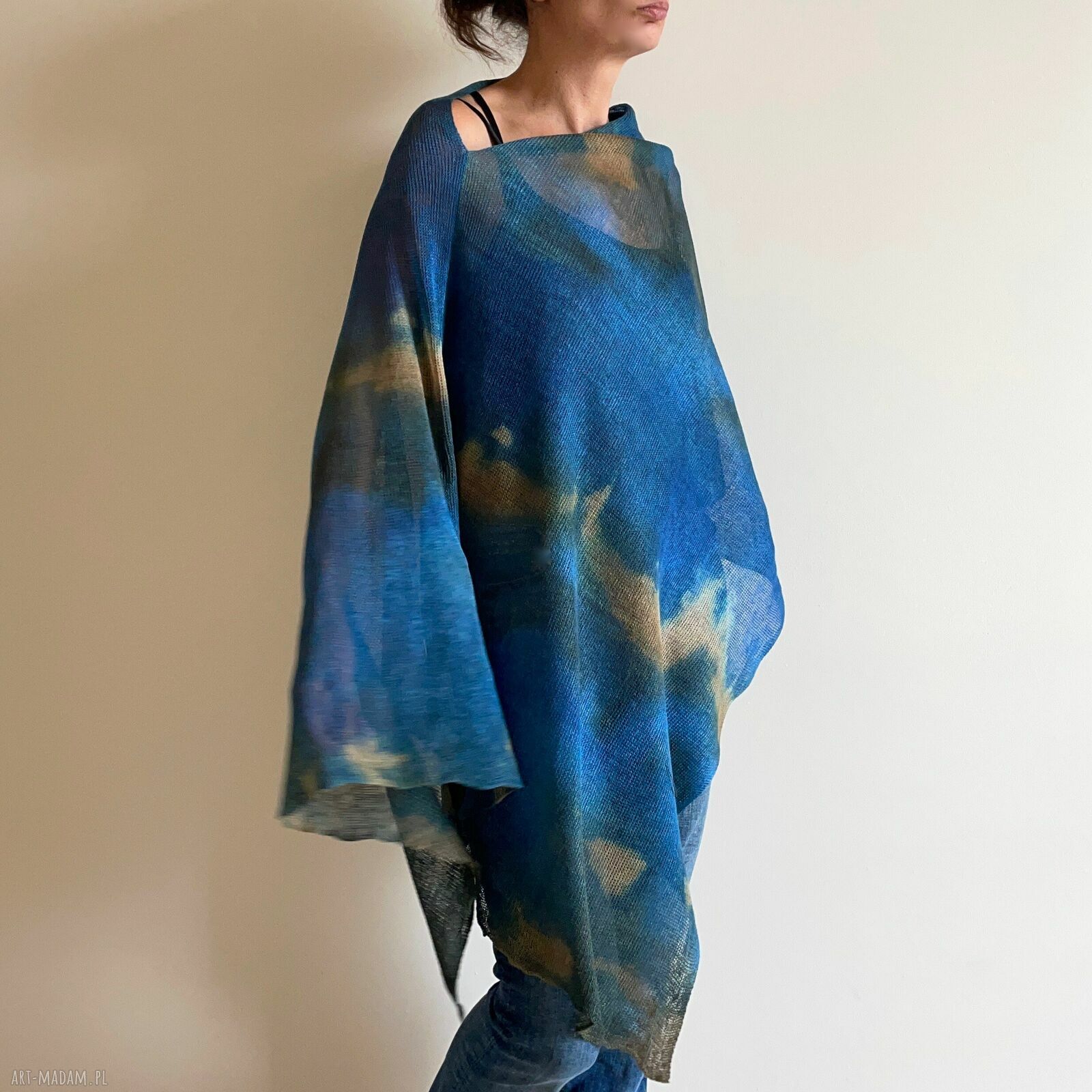 Ręcznie robione damskie ponczo - wygodna narzutka handmade