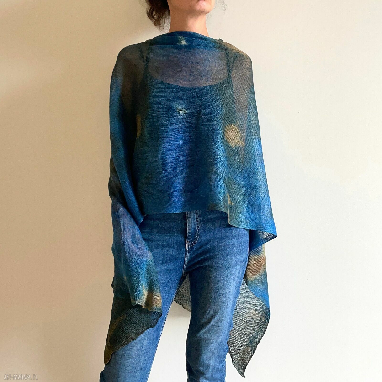 Ręcznie robione damskie ponczo - wygodna narzutka handmade