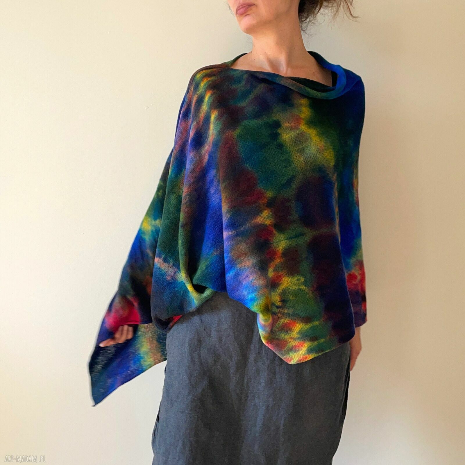 Kolorowe ponczo z jagnięcej wełny - unikatowa narzutka handmade