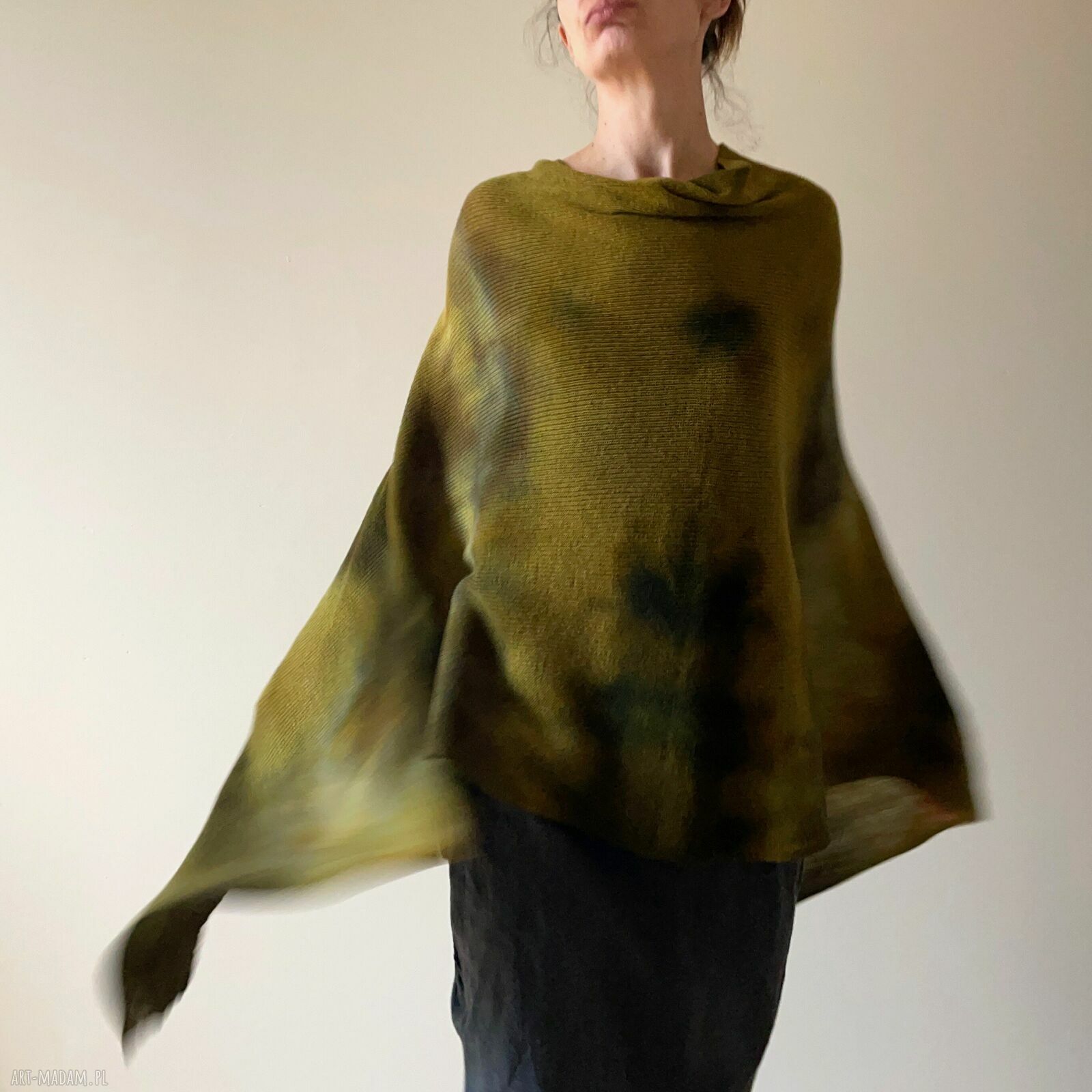 Narzutka z wełny merino khaki i musztarda - unikatowe ponczo handmade