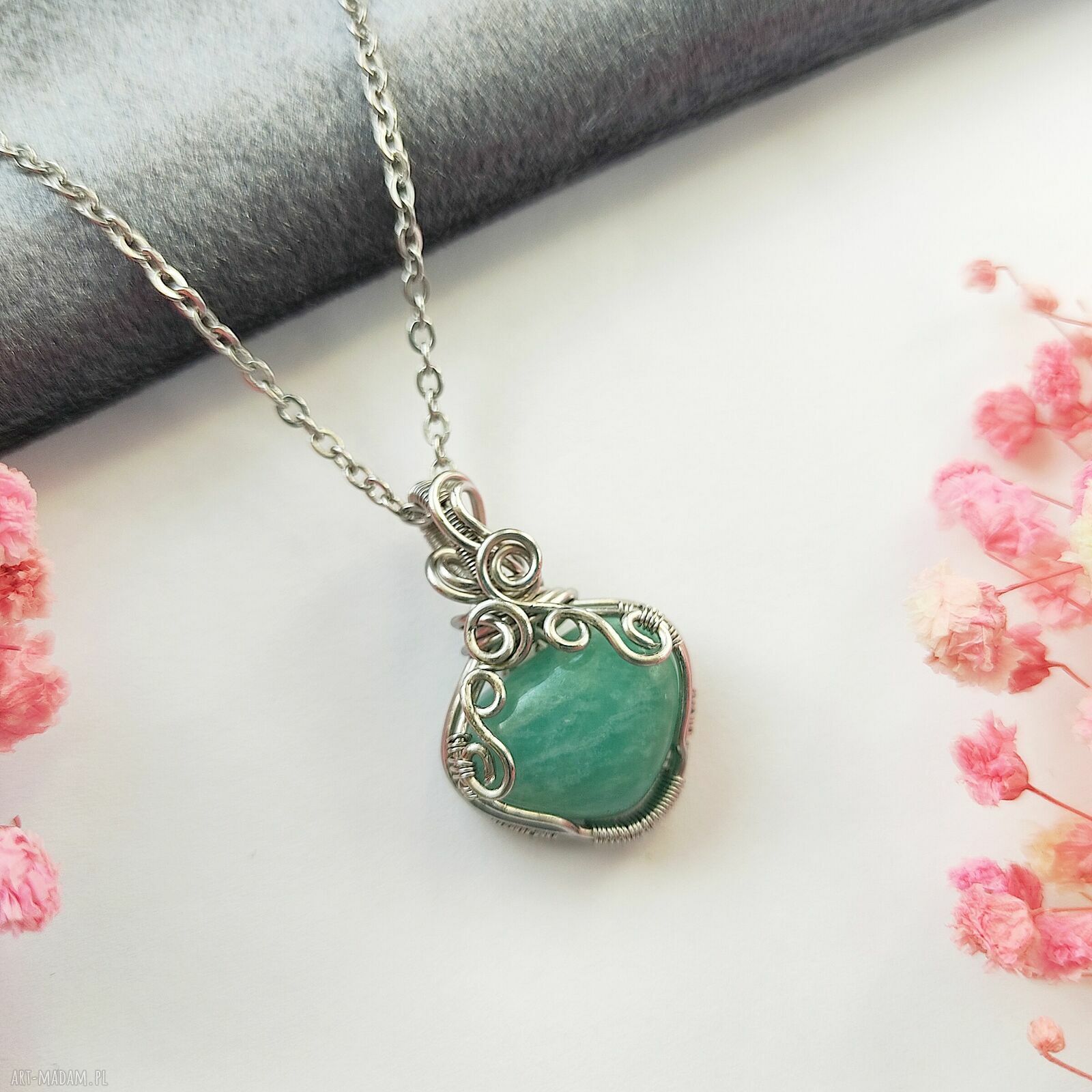 Naszyjnik z amazonitem na stali chirurgicznej - ręcznie robiony wire wrapping