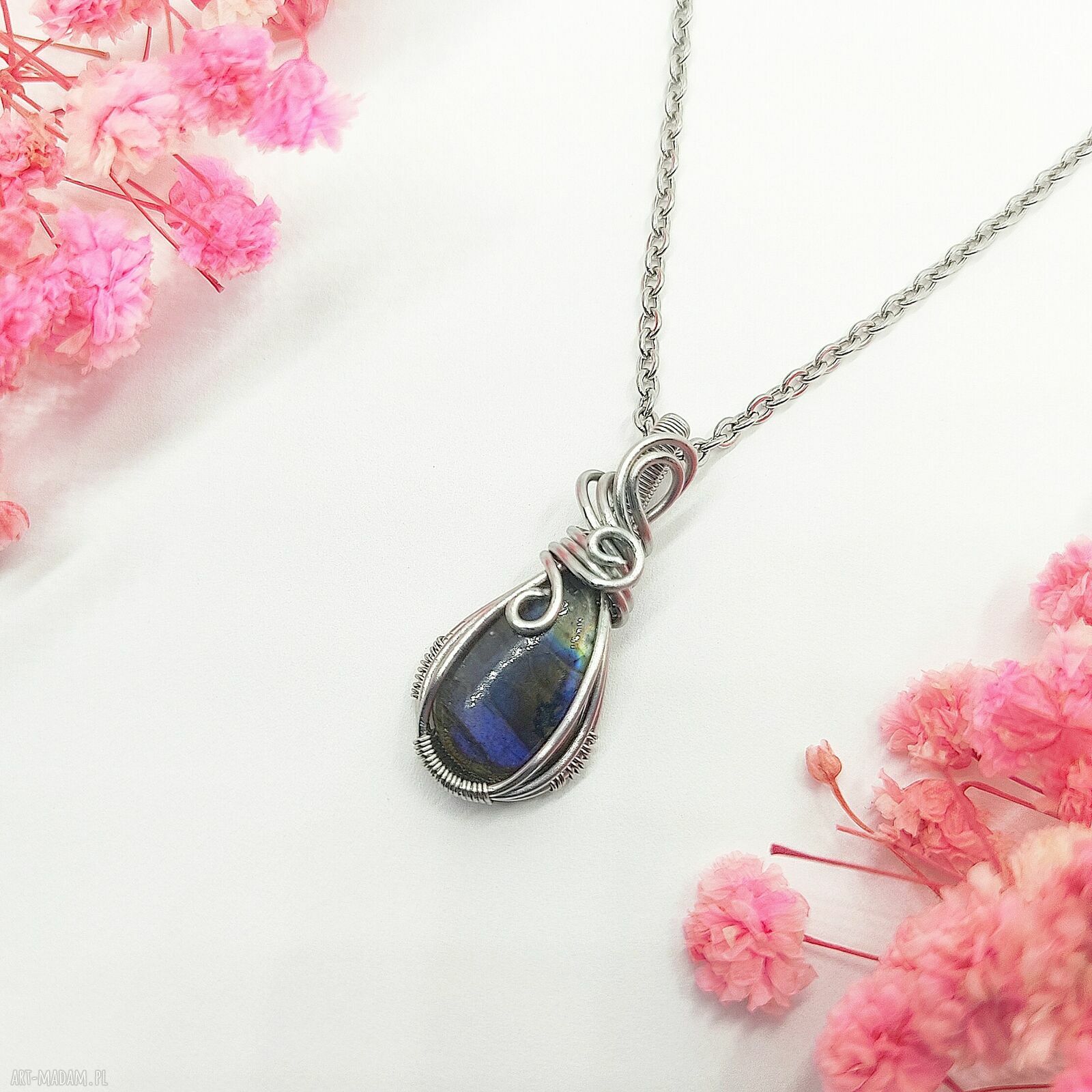 Naszyjnik z niebieskim labradorytem - stal chirurgiczna, wire wrapping (wisiorek handmade)