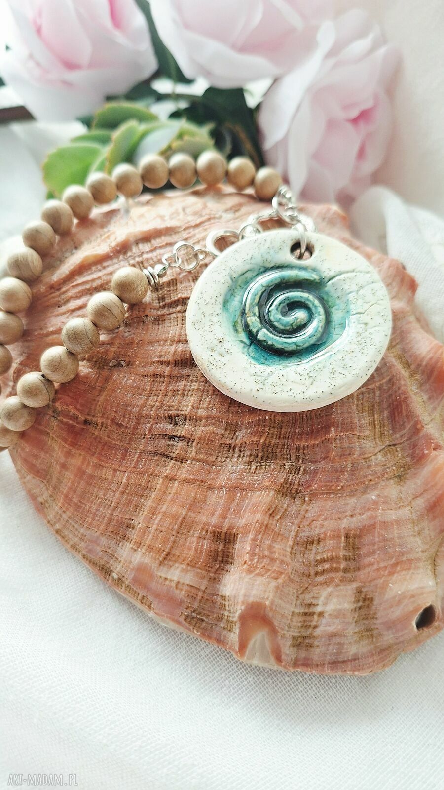 Naszyjnik ceramiczny ze spiralą i egzotycznym drewnem Bayong