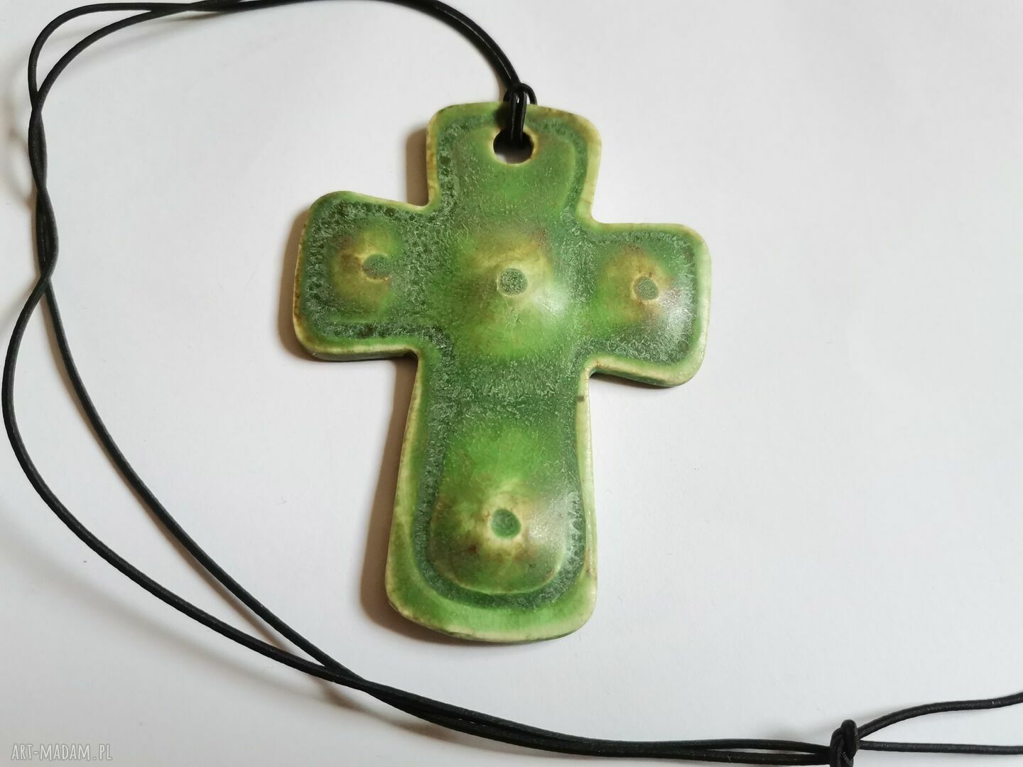 Naszyjnik ceramiczny krzyżyk etno boho - ręcznie robiony box x1