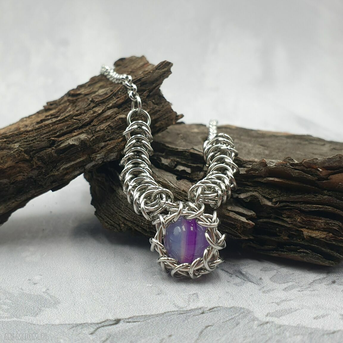 Naszyjnik chainmaille z agatem (fiolet) - stal szlachetna - Omnis Lapis