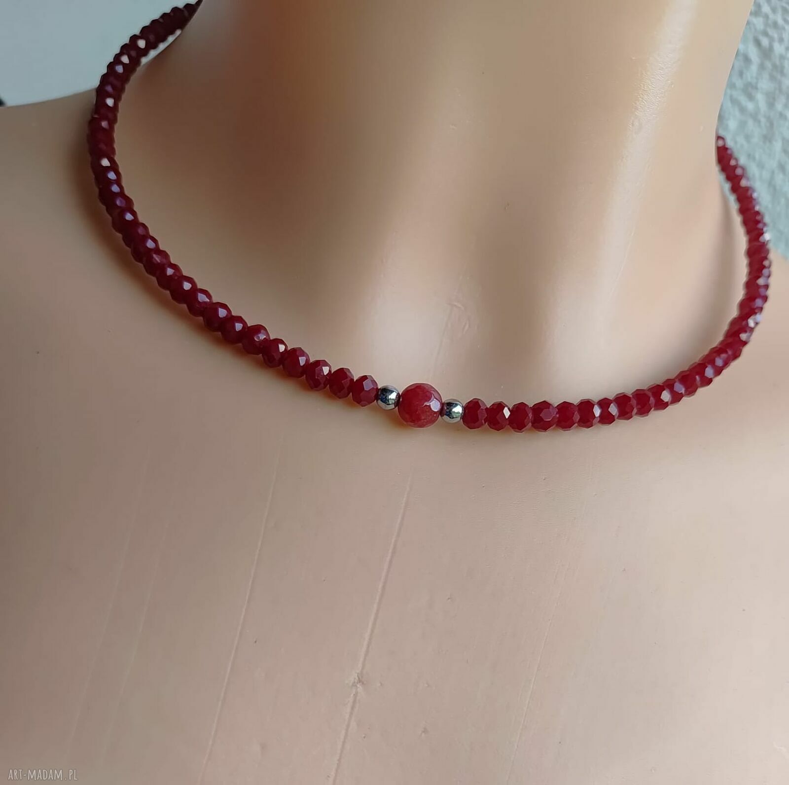 Naszyjnik choker z kwarcu bordowego - delikatny minimalizm