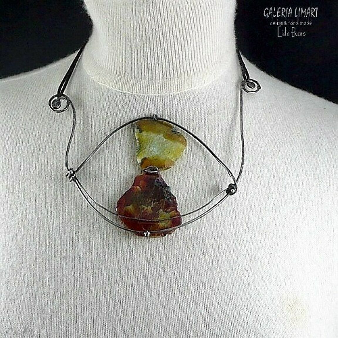 Naszyjnik designerski typu choker z naturalnych agatów - unikatowa ozdoba