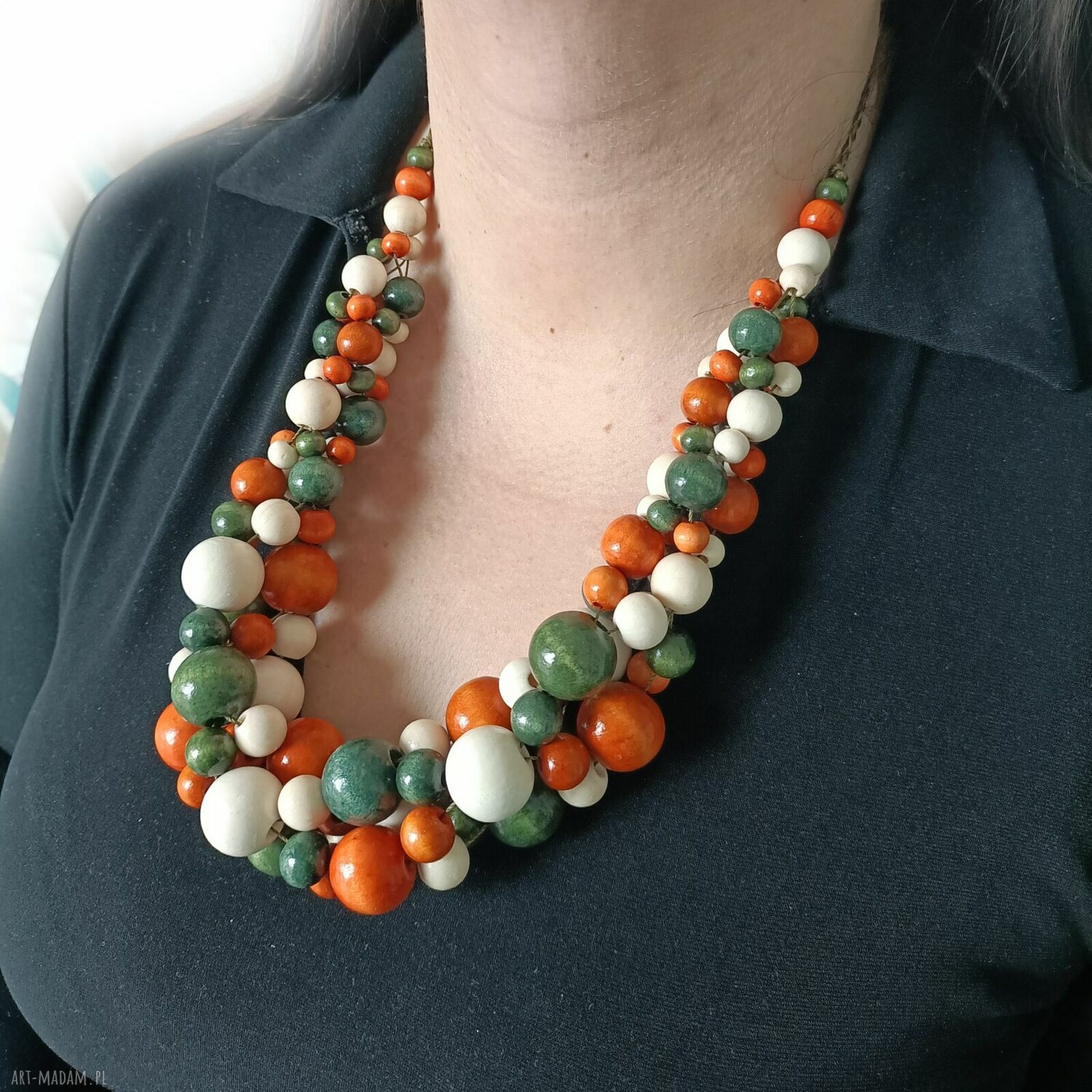 Masywny naszyjnik drewniany boho - pomarańcz, zieleń i krem