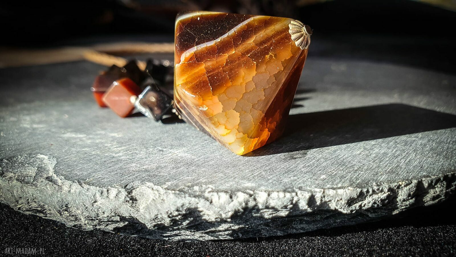 Naszyjnik handmade z sardonyksu ognistego