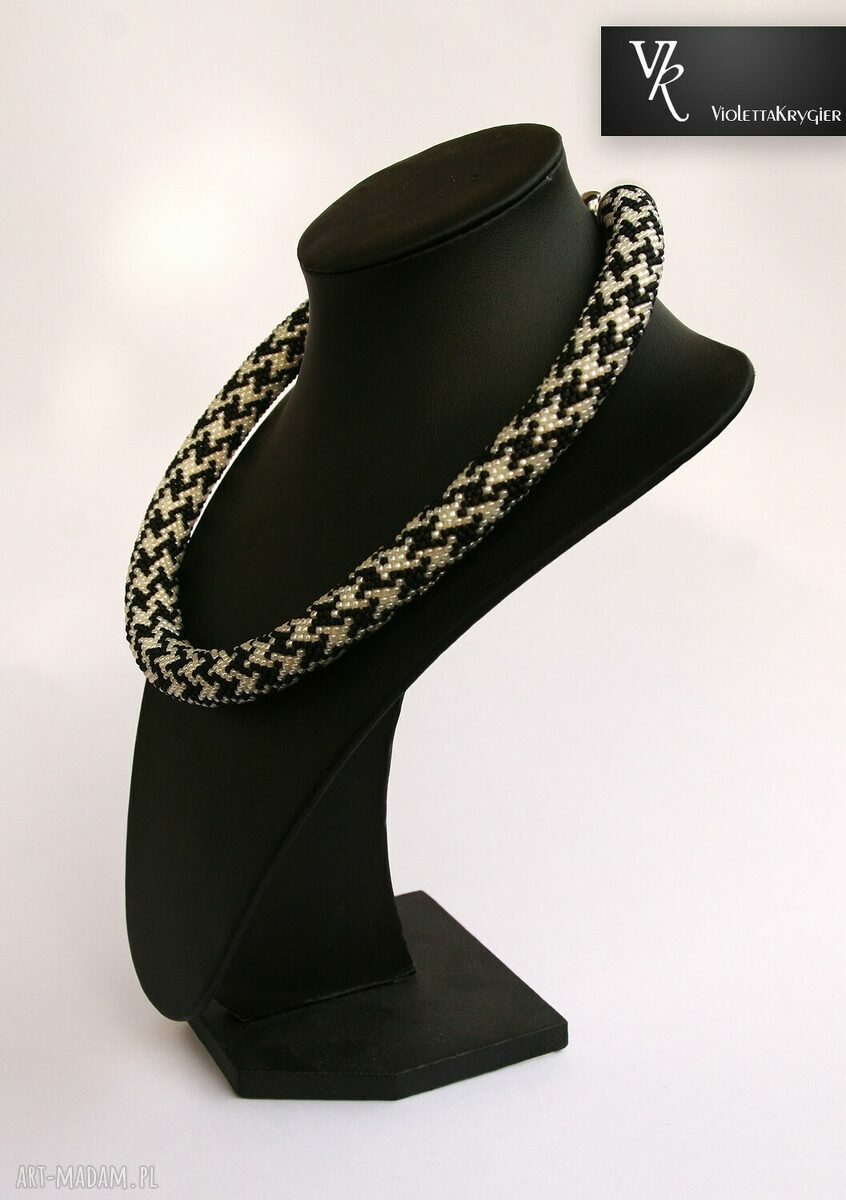 Naszyjnik handmade czarno biały (pepitka)