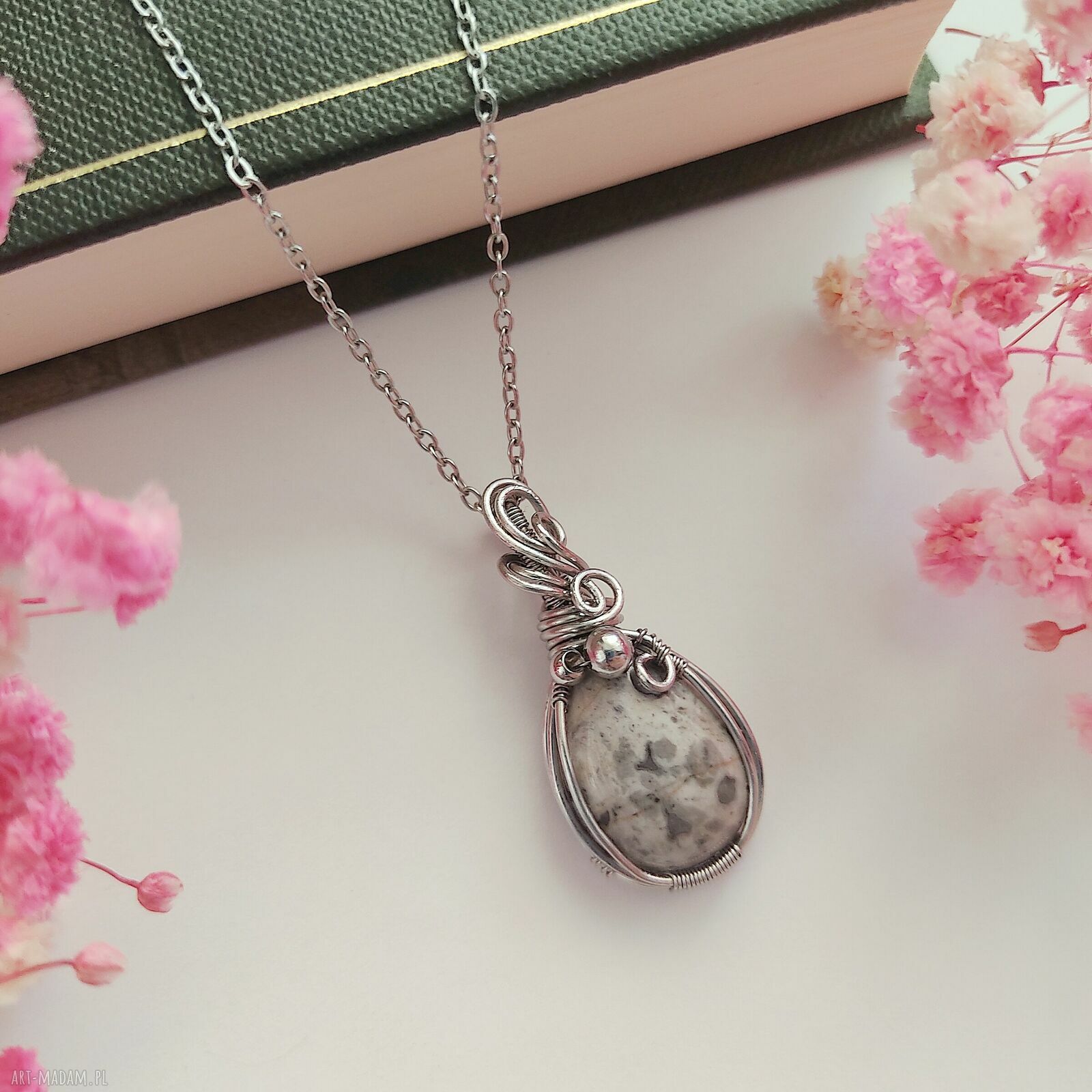 Naszyjnik z szarym jaspisem - stal chirurgiczna wire wrapping