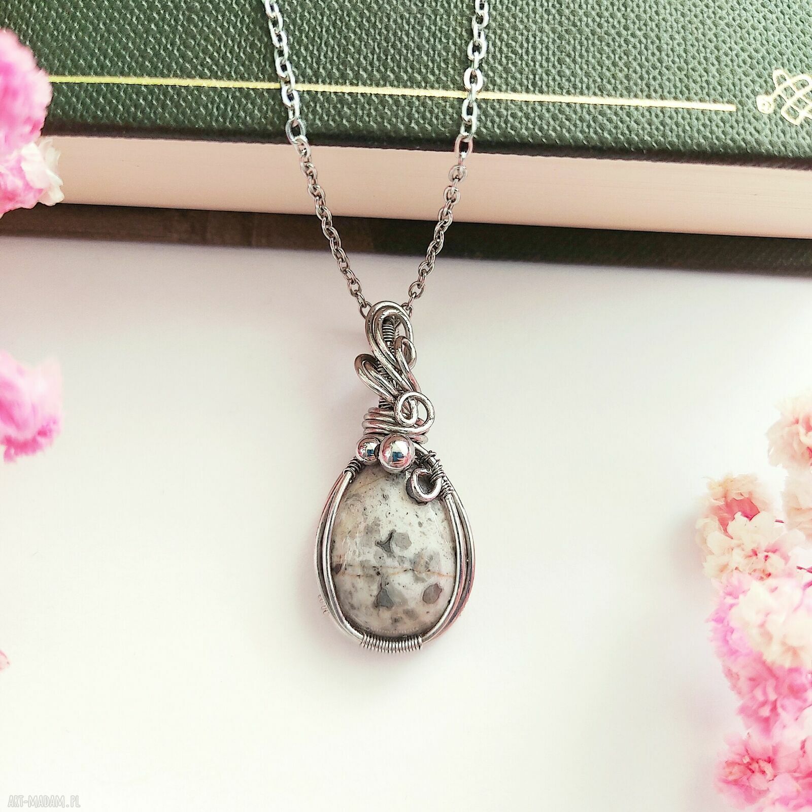 Naszyjnik z szarym jaspisem - stal chirurgiczna wire wrapping