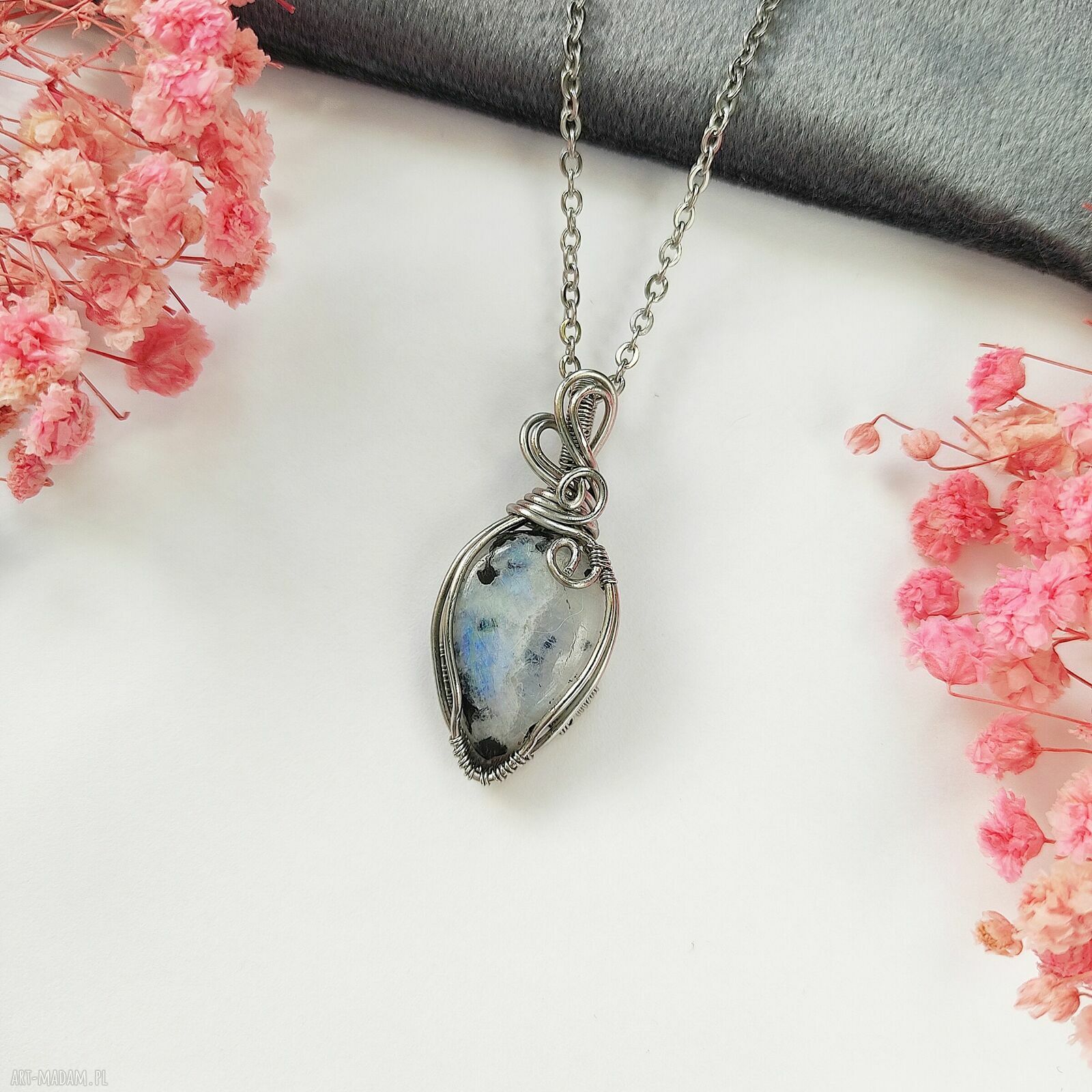 Naszyjnik z kamieniem księżycowym na stali chirurgicznej - handmade wire wrapping