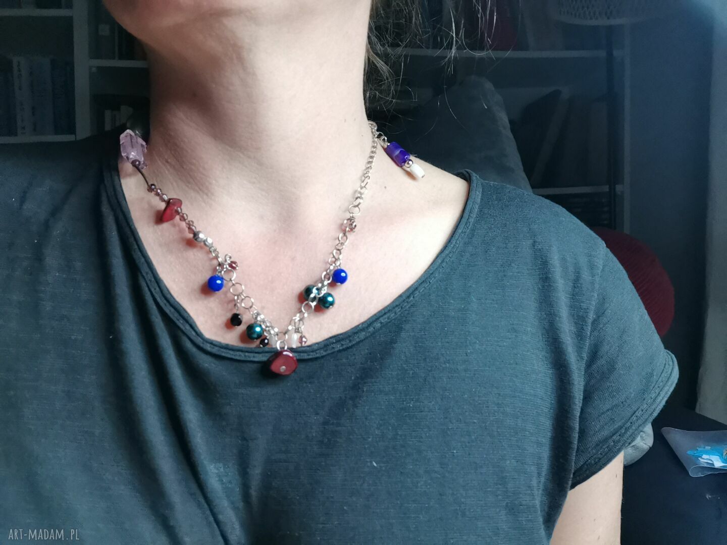 Kolorowy, duży naszyjnik 48 cm z kamieni i koralików Boho