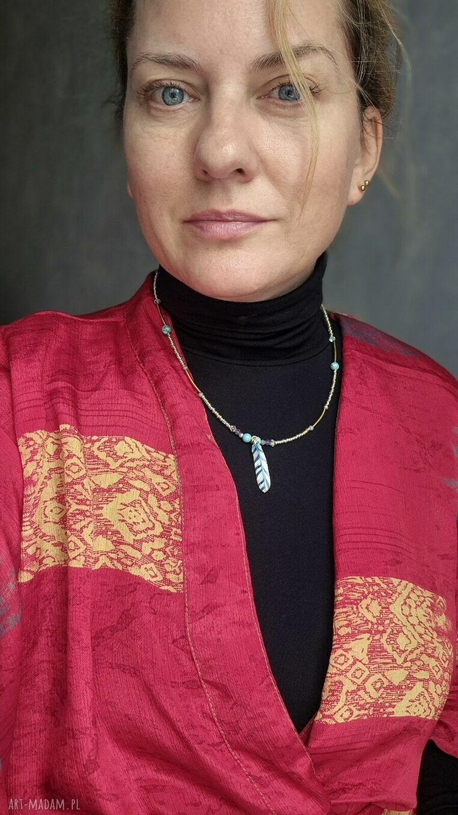 Naszyjnik koralikowy Boho z emaliowanym liściem - kolorowa biżuteria