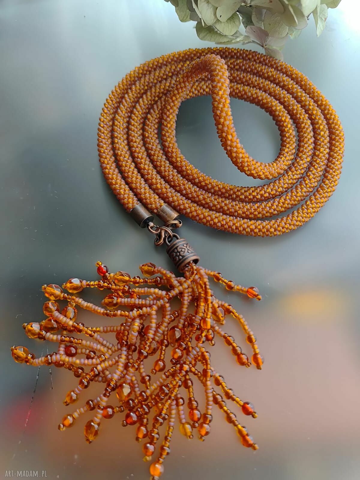 Naszyjnik lariat z bursztynkami i chwostem - długi sznur koralików 128 cm