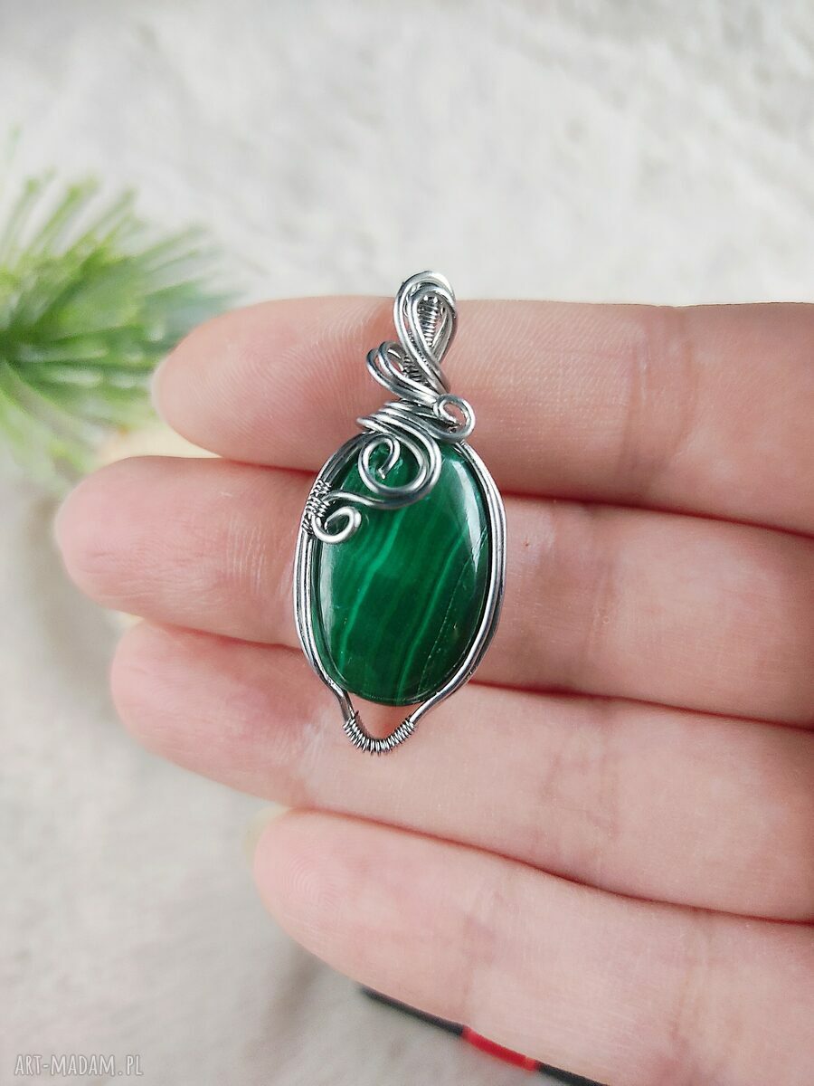 Naszyjnik Malachit "Leśny Mróz" - zimowy wisiorek ze stali chirurgicznej (wire wrapping)
