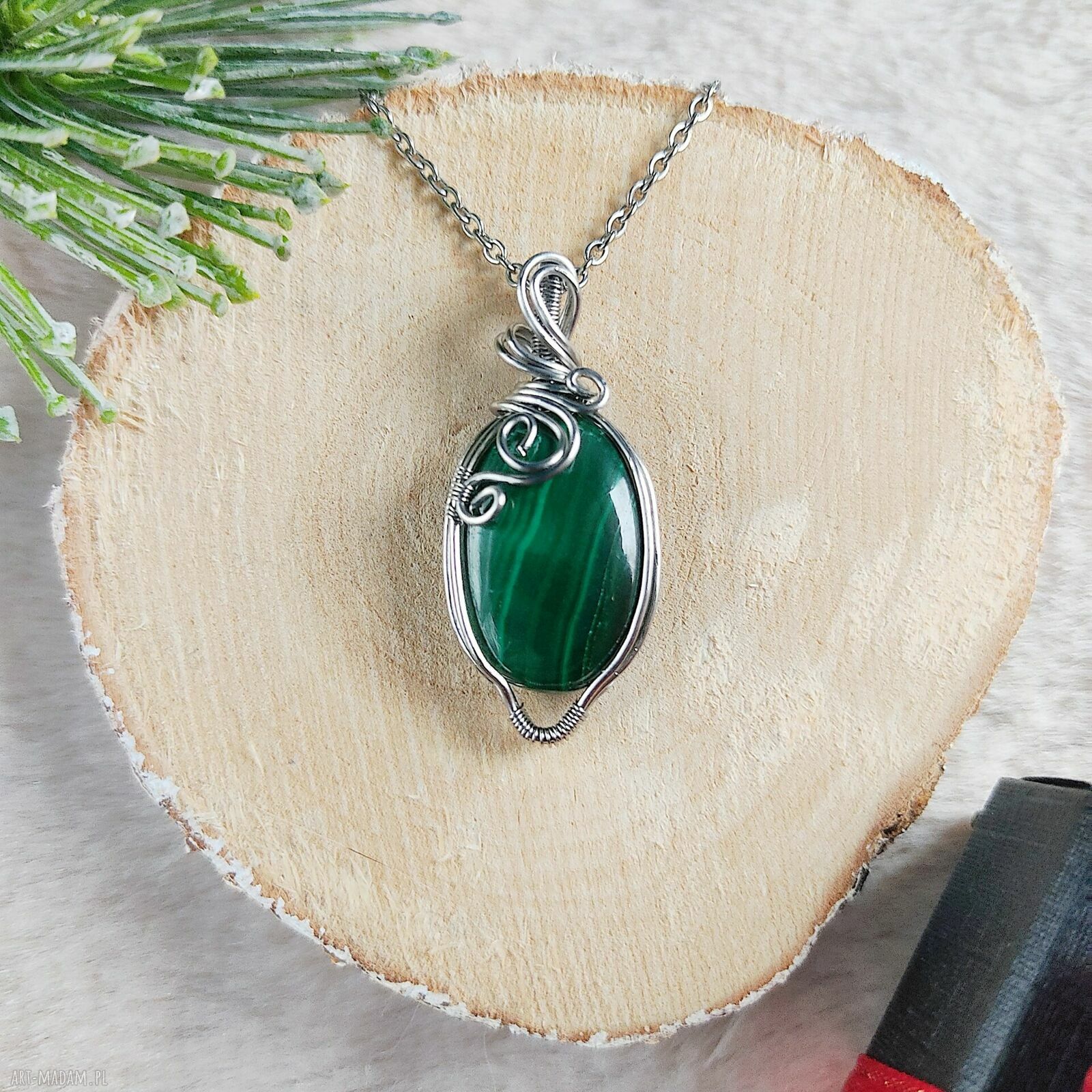 Naszyjnik Malachit "Leśny Mróz" - zimowy wisiorek ze stali chirurgicznej wire wrapping