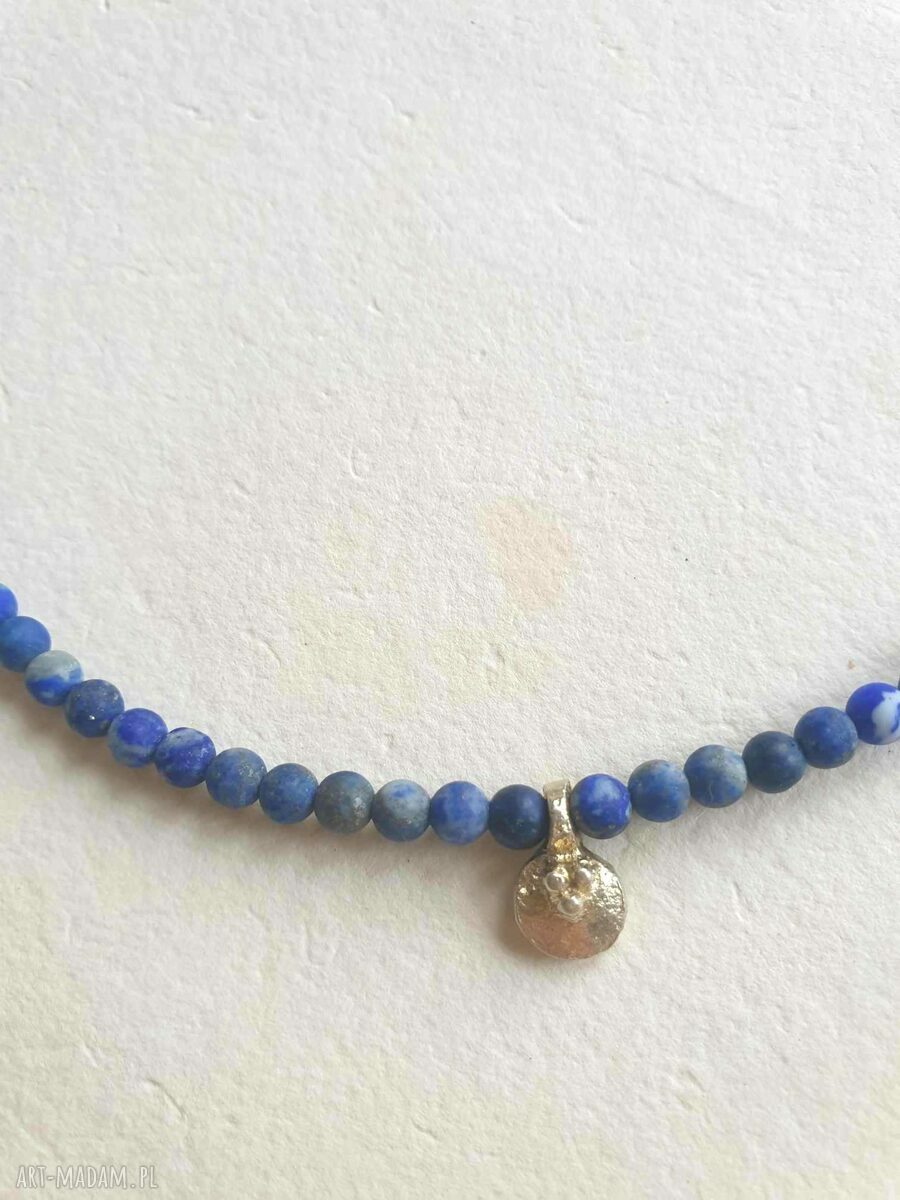 Naszyjnik NEO z lapis lazuli - mini zawieszka rustic w mosiądzu