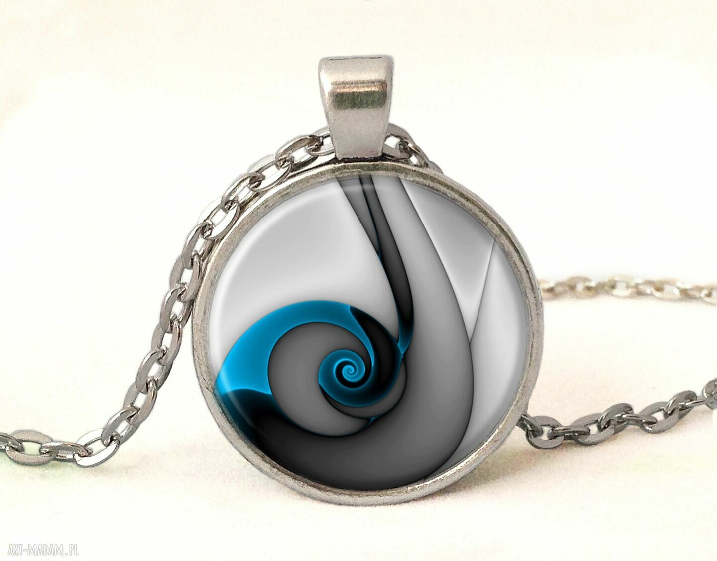 Niebieski ślimak medalion łańcuszkiem spirala elegancki naszyjnik