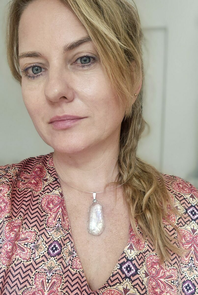 Naszyjnik obroża z szkiełkiem - folk/etno/boho Frida (biel)