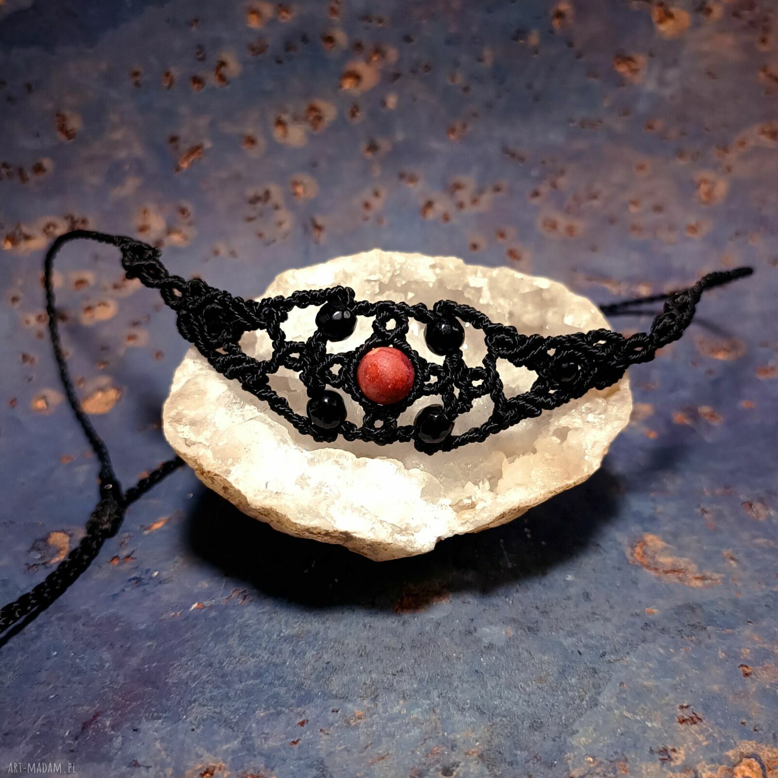Naszyjnik Pandorki z agatem, onyksami i hematytem - mikromakrama (regulowany choker)